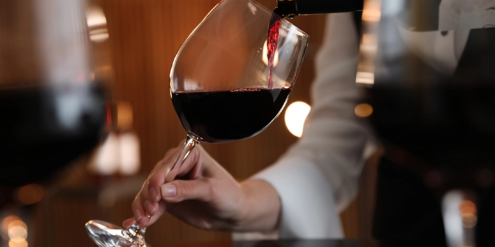 servir vino tinto a temperatura ambiente